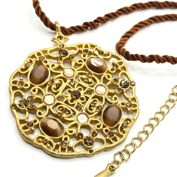 NY Statement Necklace Pendant Sparkly Rhinestone On Brown Silk Cord - Picture 4 of 8